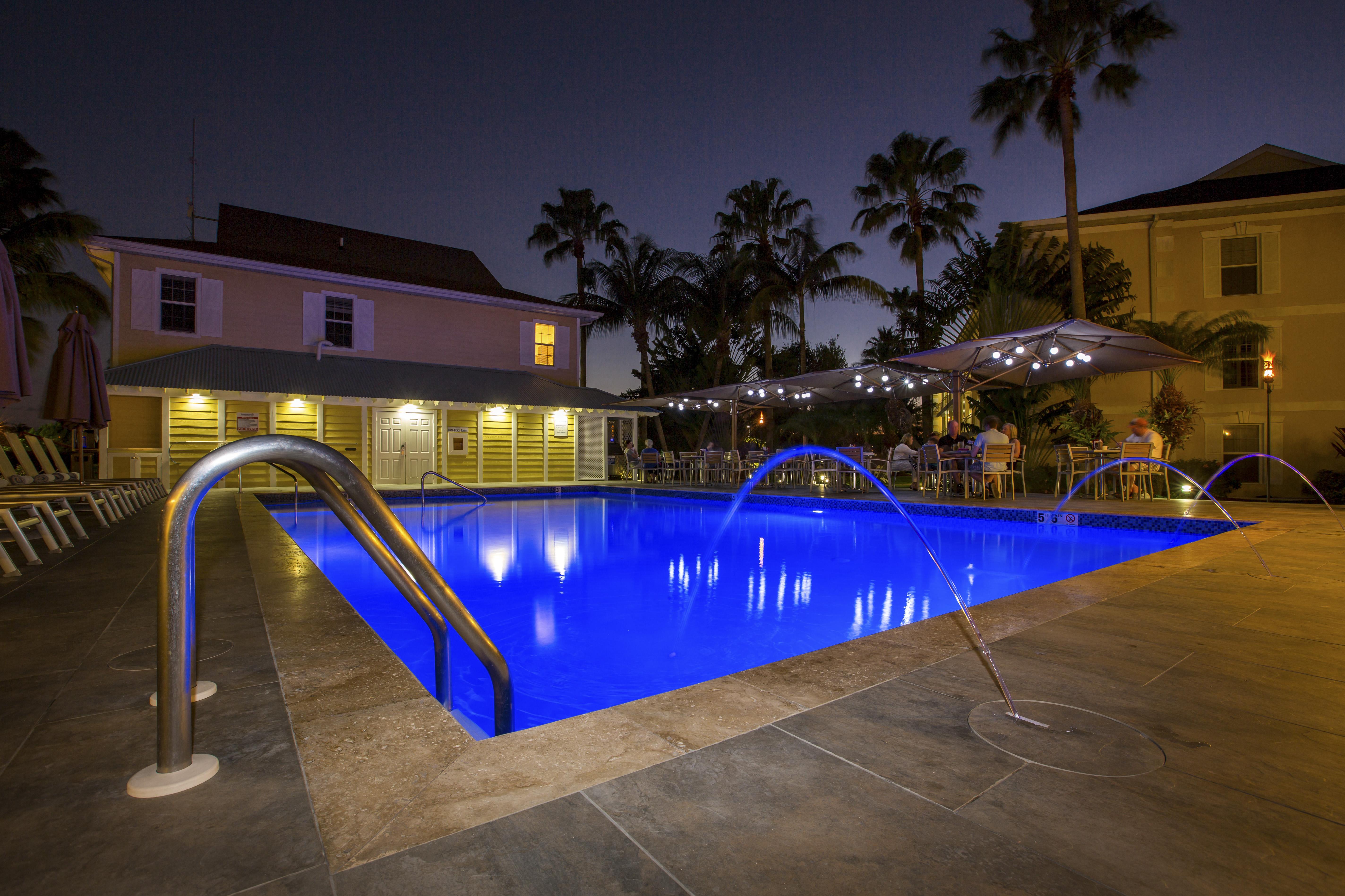 Sunshine Suites Resort West Bay Kültér fotó