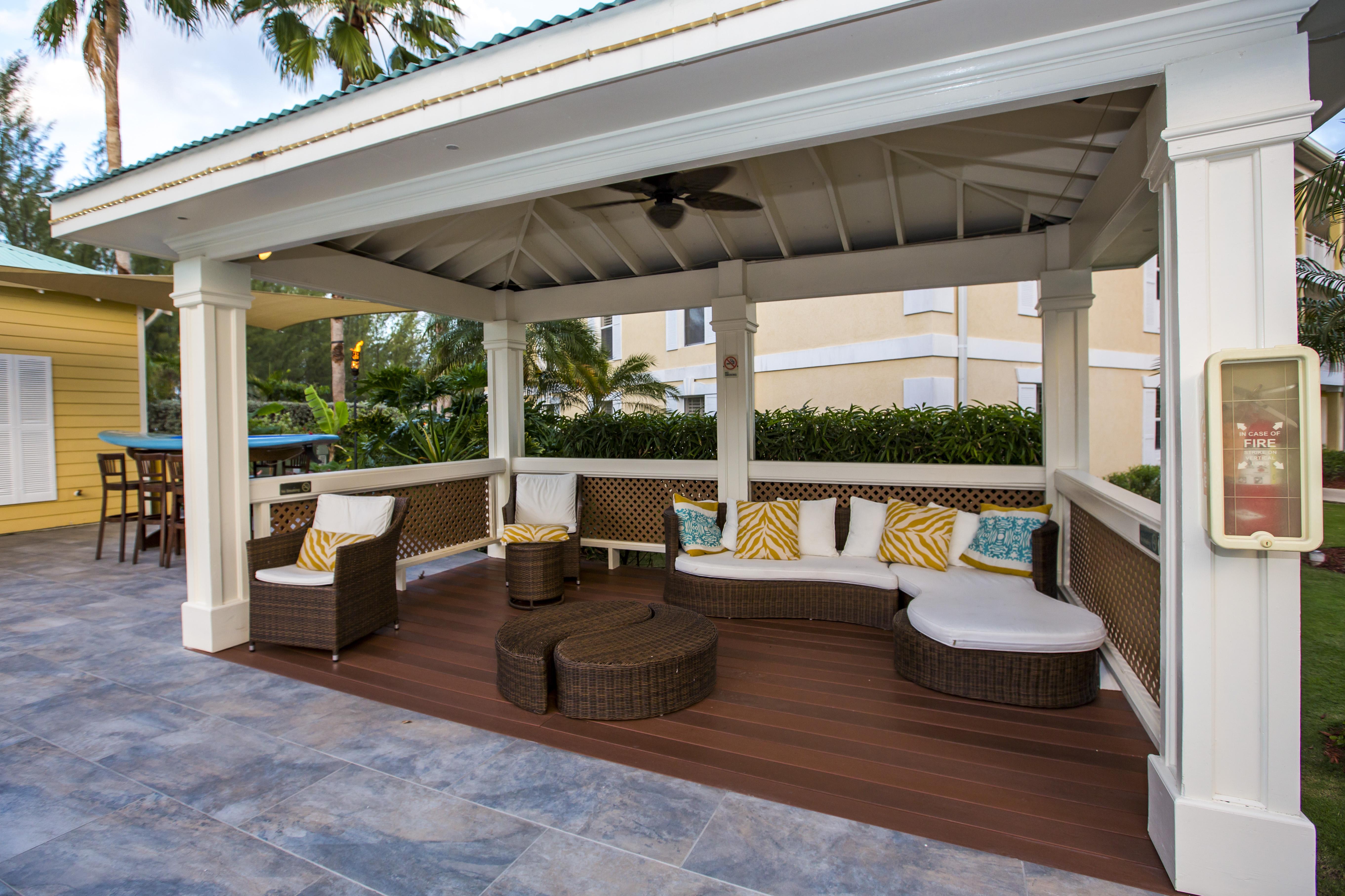 Sunshine Suites Resort West Bay Kültér fotó