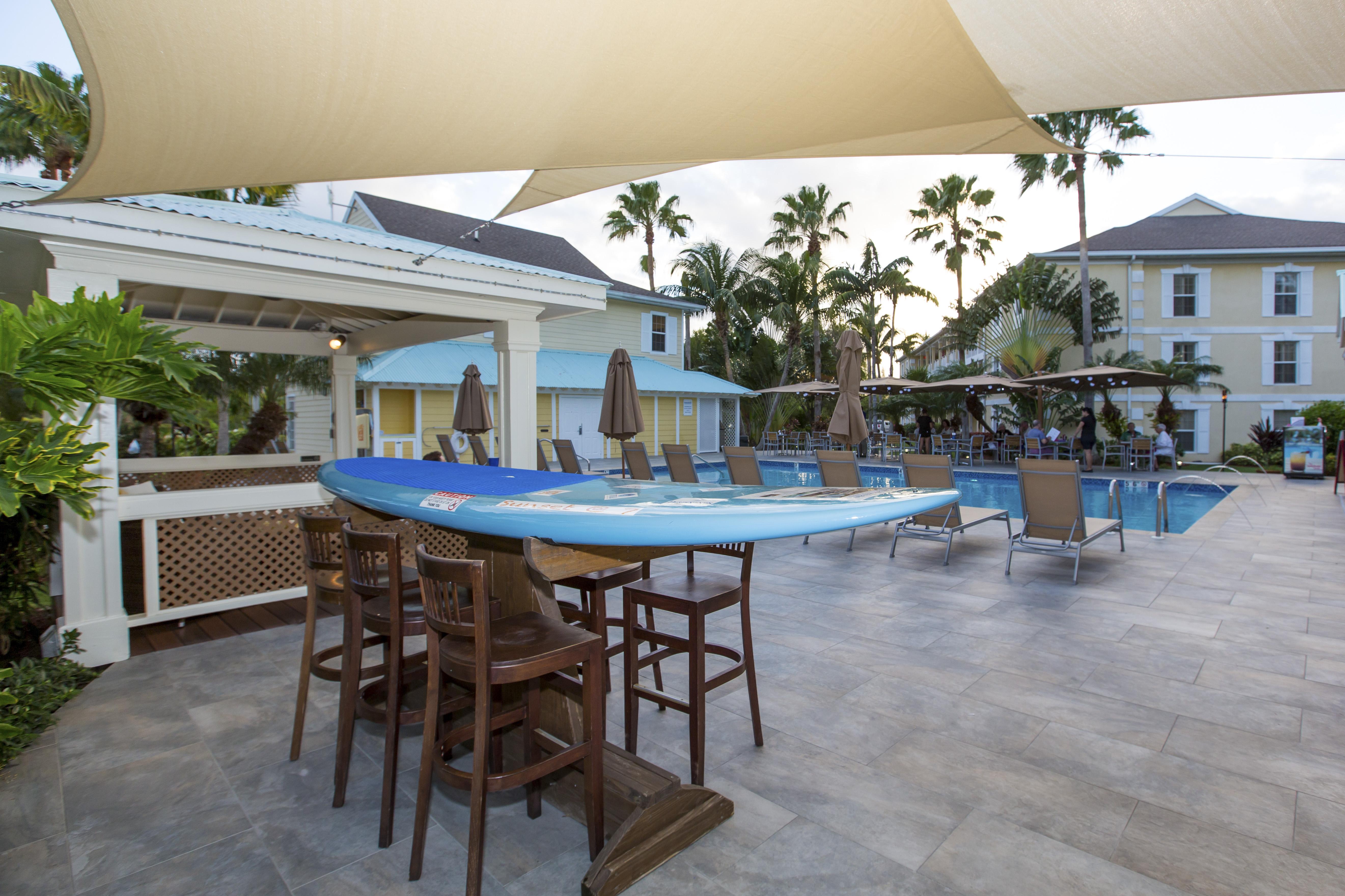 Sunshine Suites Resort West Bay Kültér fotó